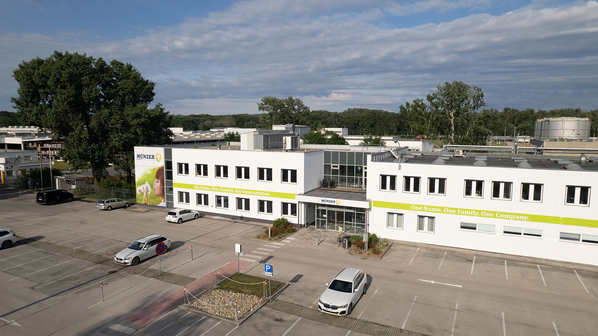 Service Wien Lobgrundstraße Parkplatz